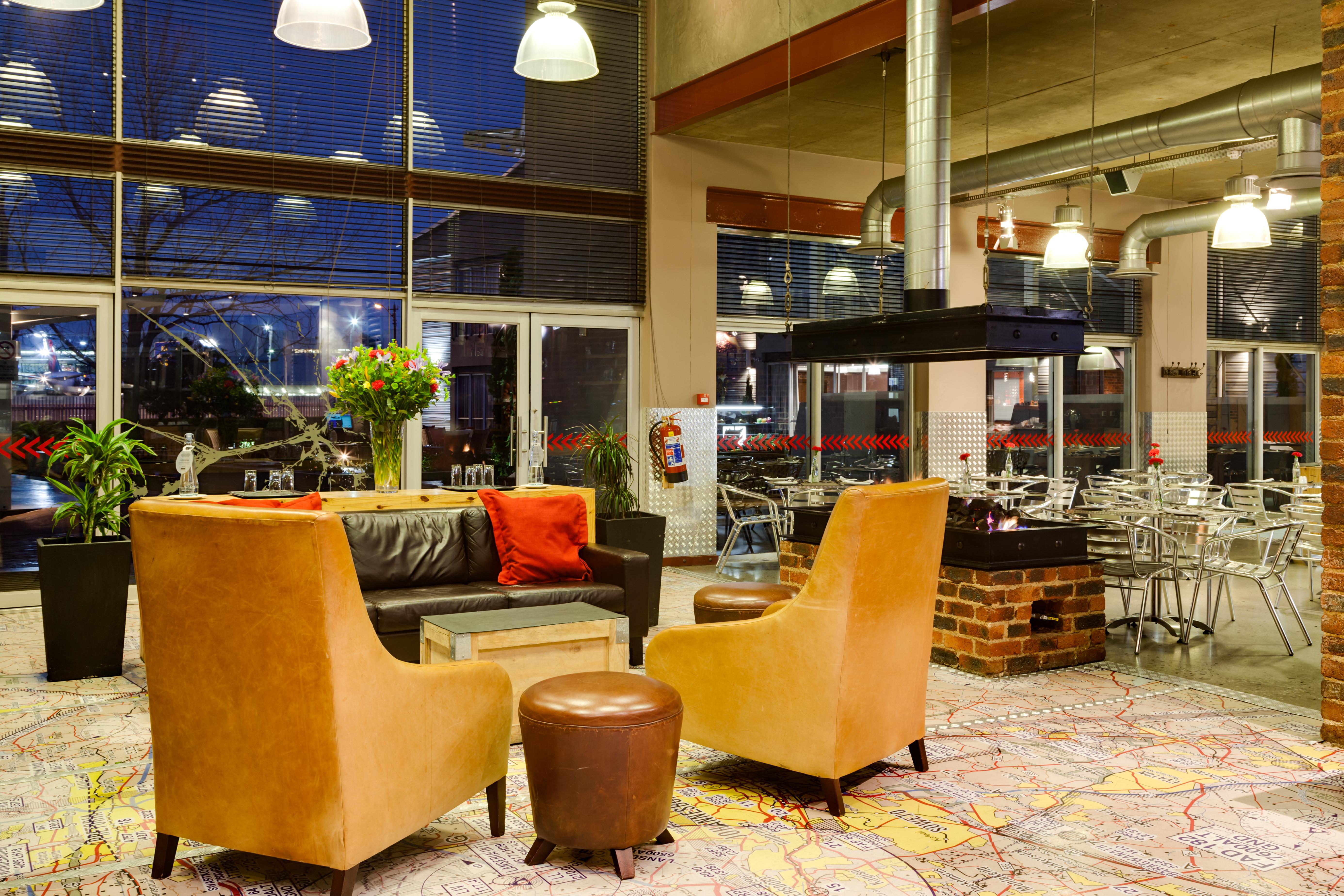 Protea Hotel By Marriott O R Tambo Airport Kempton Park Exterior foto