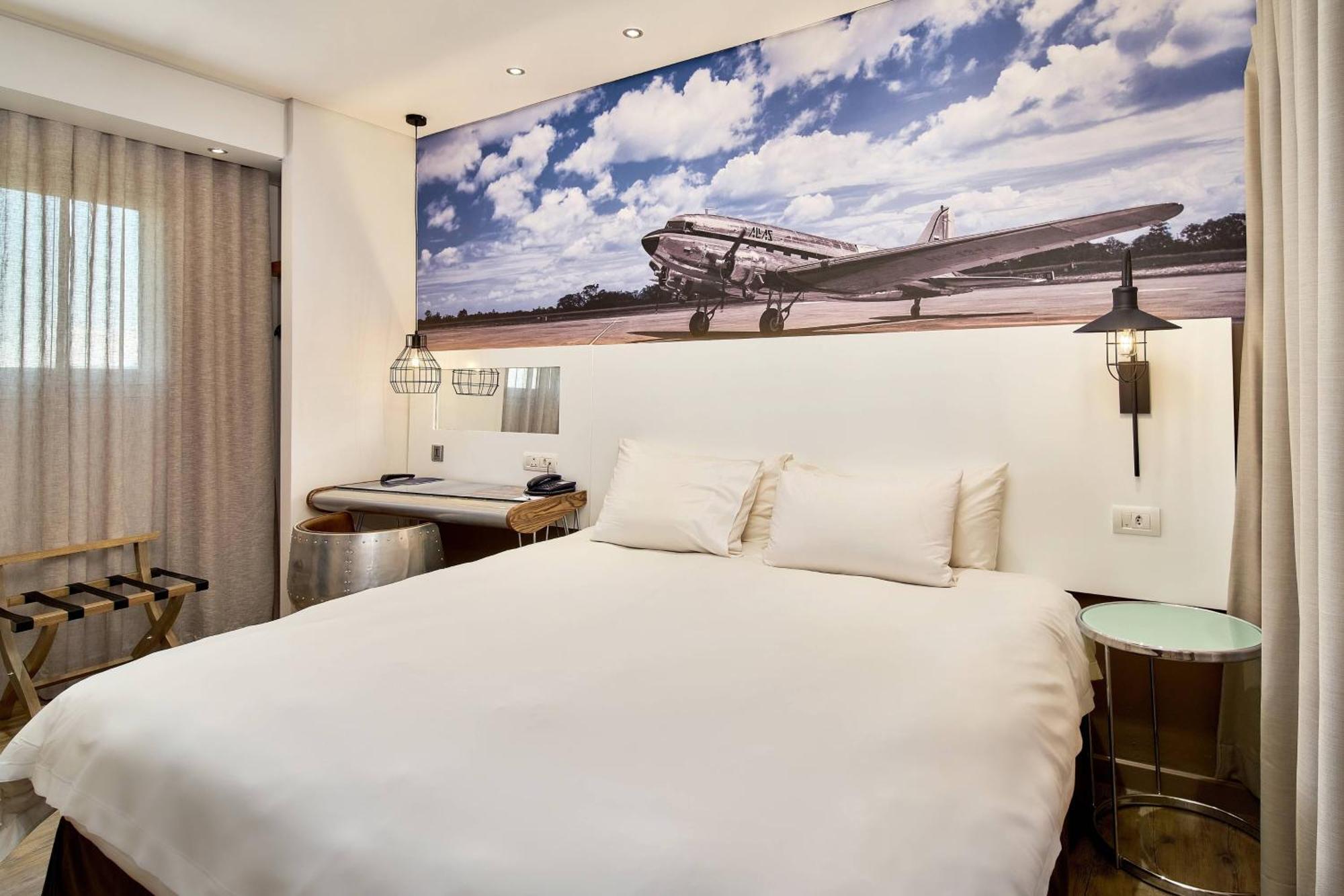 Protea Hotel By Marriott O R Tambo Airport Kempton Park Exterior foto